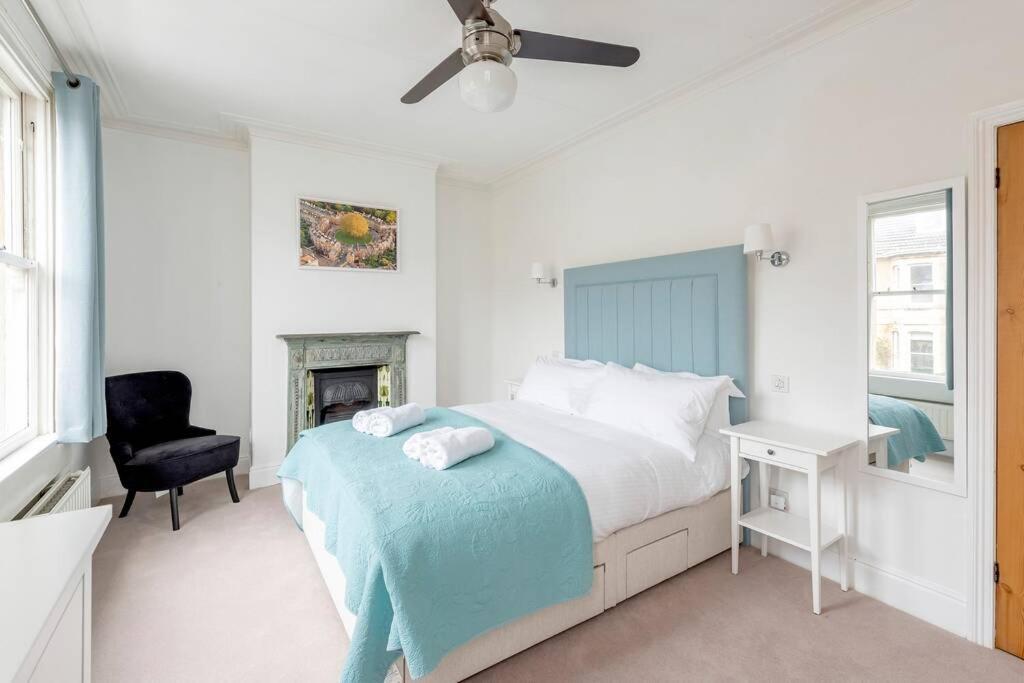 Spacious House - 2 Double Rooms - Street Parking - Garden Bath Extérieur photo
